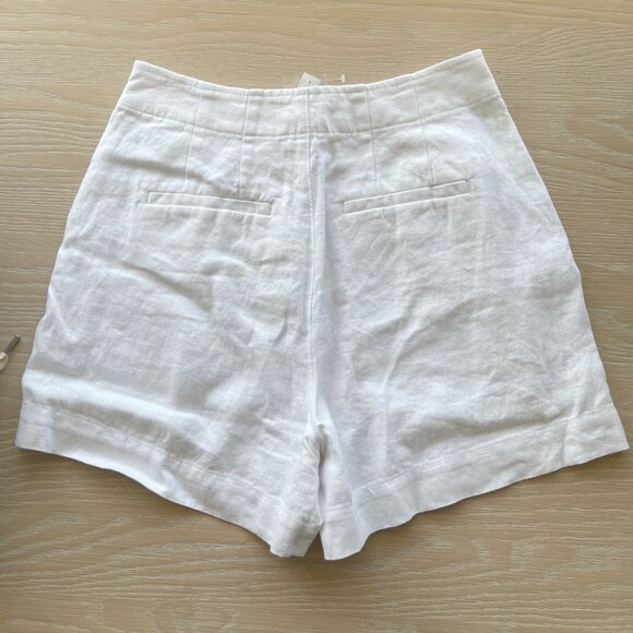 Madewell Clean Button-Tab Shorts in 100% Linen - Picture 6 of 6